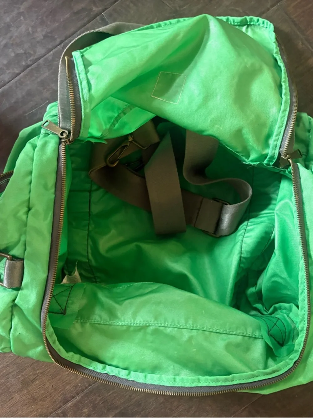 Jansport Bright Green Duffel with Light Gray Straps. Vintage.